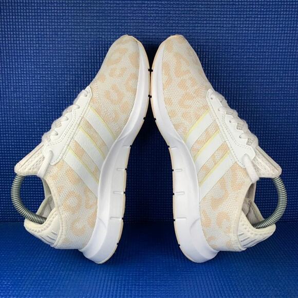 ADIDAS SWIFT RUN X HALO Women`s Size 9 White Pink Athletic Running Shoes HO1907 - Picture 5 of 8